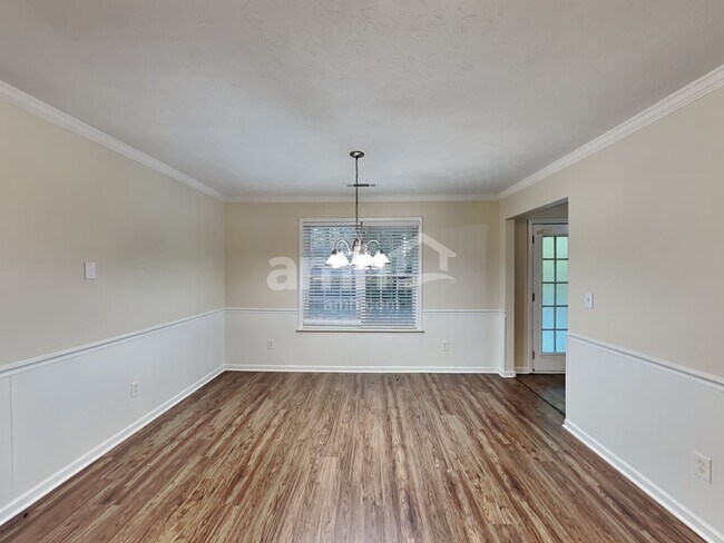 Foto del edificio - 3740 Scotland Ln SW