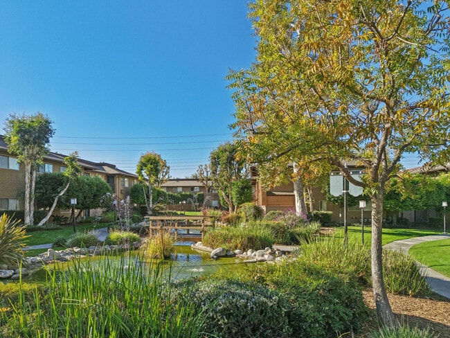 Casa Sierra Apartments in Riverside, CA. - Casa Sierra Apartment Homes