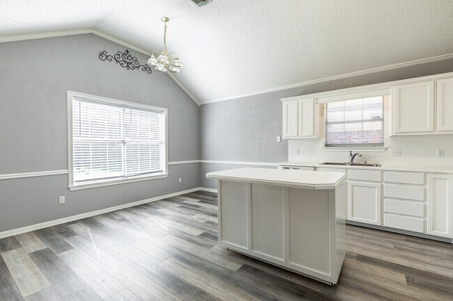 Foto del edificio - 10312 Sierra W Dr