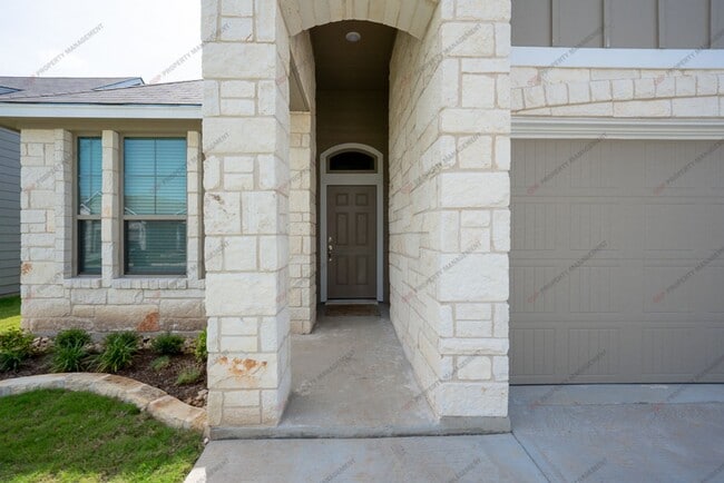 Building Photo - 624 Ripplewood Dr