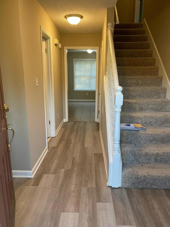 Photo - 1335 Milestone Cir House