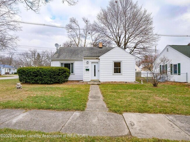 Building Photo - 2303 Devonshire Ave
