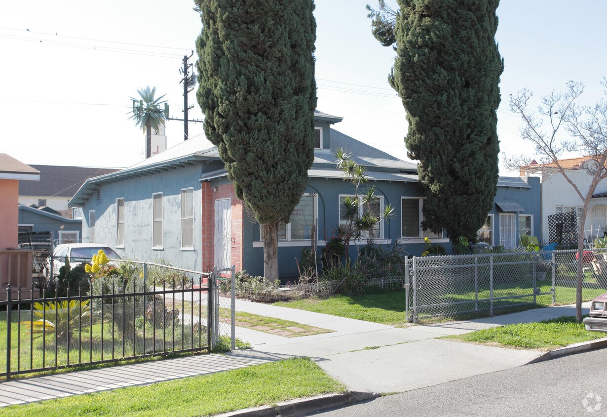 26422644 Pine Pl, Huntington Park, CA 90255 Apartments in Huntington