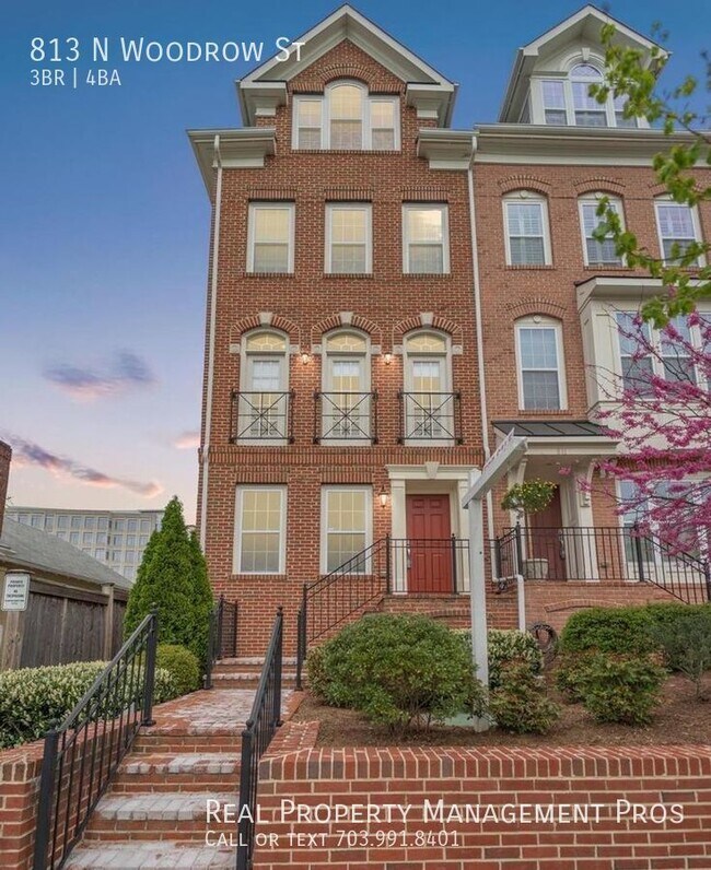 Building Photo - 813 N Woodrow St