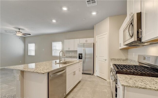 Building Photo - 10293 Sequoia Fls Pl