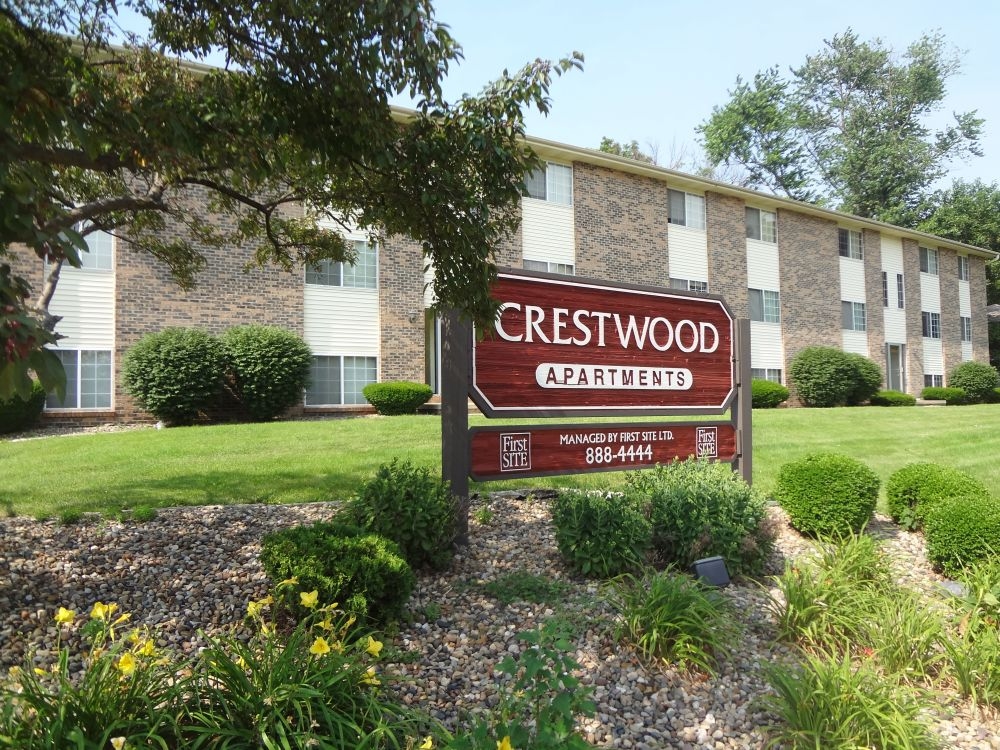 Primary Photo - Crestwood