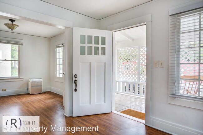 Building Photo - 2 br, 1 bath House - 17 Eloise St