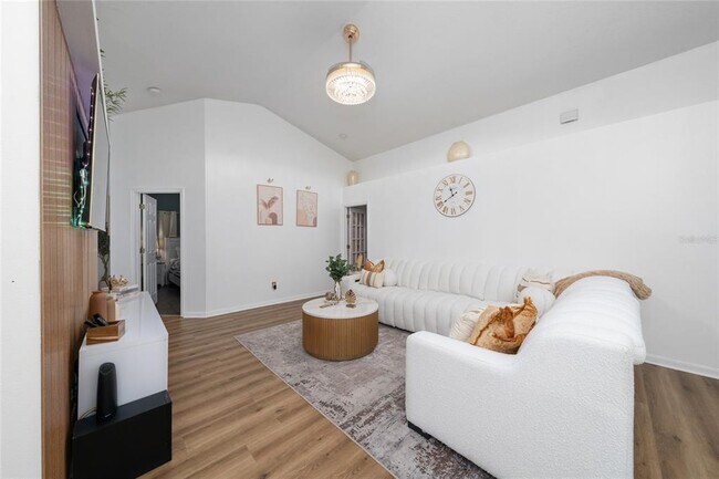 Foto del edificio - 316 Westscott Dr