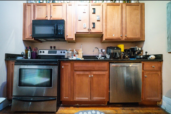 Building Photo - 52 Fenway