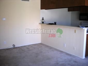 Primary Photo - 5921 Whitsett Ave