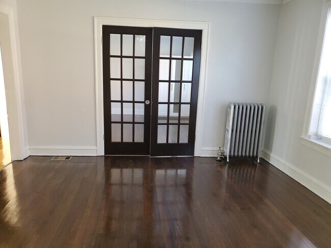 Foto del edificio - 417 E 73rd St