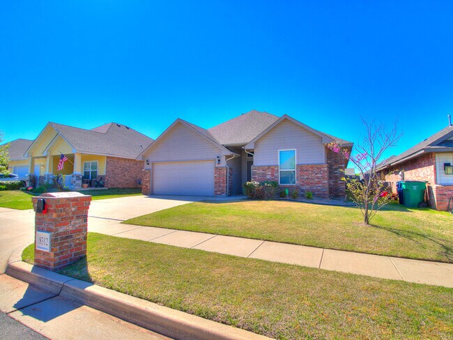 Foto del edificio - 8312 NW 140th St