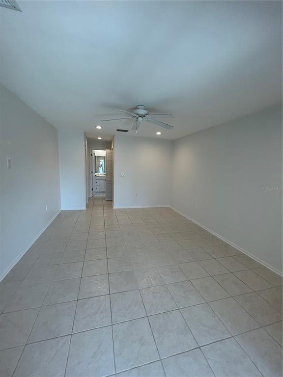 Foto del edificio - 4424 Coral Lake Dr