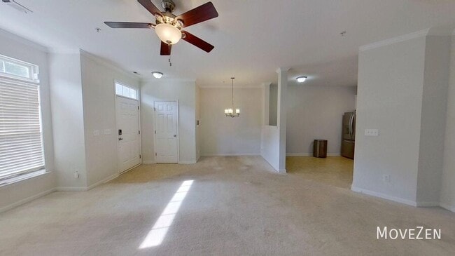 Building Photo - 2200 Valley Edge Dr