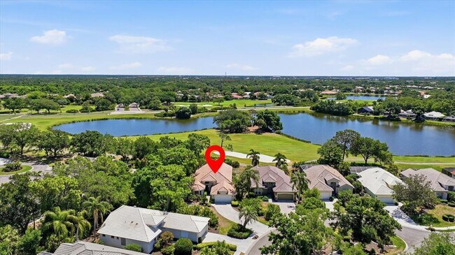 Foto del edificio - 8009 Hampton Ct