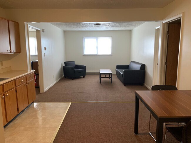 Foto del edificio - Spacious 2 bedroom 1 bath