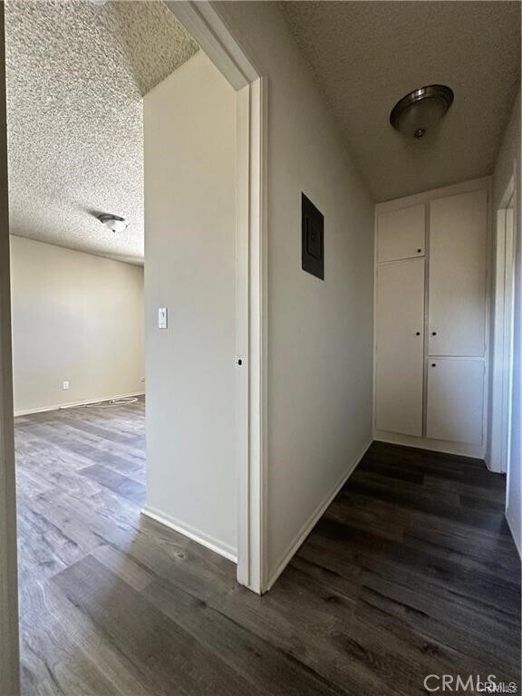 Foto del edificio - 908 Marguerita Ave