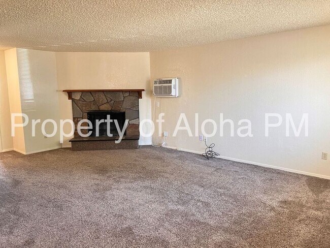 Foto del edificio - 10490 W Seneca Dr