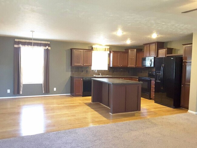Foto del edificio - 3 Bedroom Single Family Home!