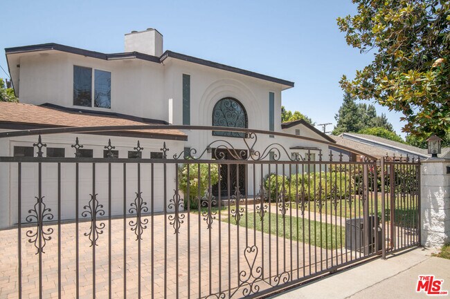 Building Photo - 5417 Allott Ave