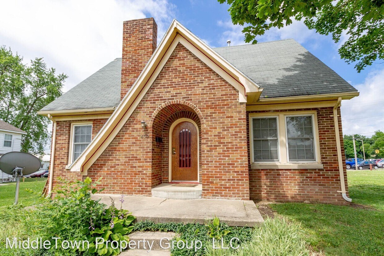 Primary Photo - 4 br, 1 bath House - 409 N Calvert St