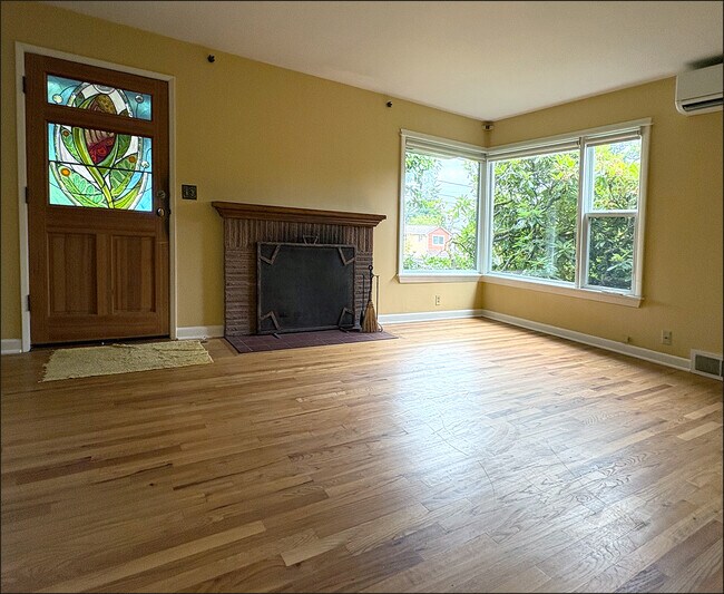 Foto del edificio - 11249 Fremont Ave N