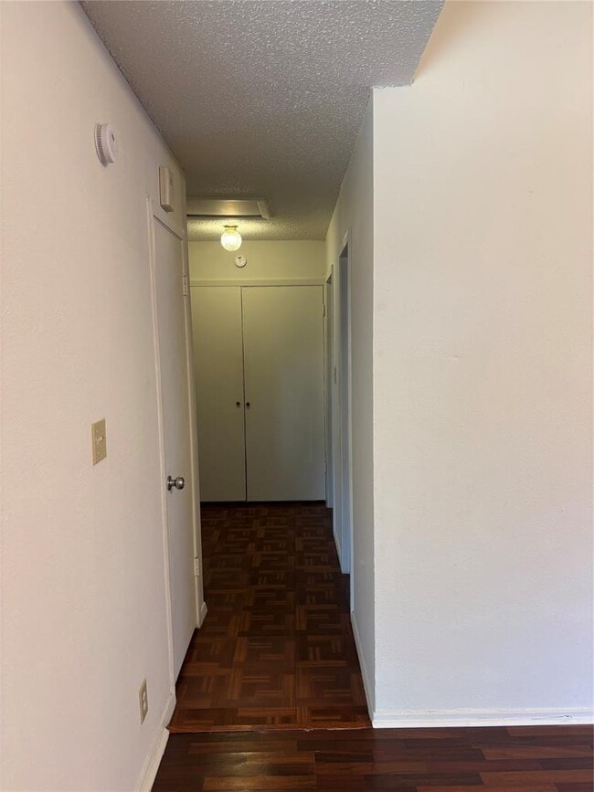 Foto del edificio - 3103 Edgedale Dr