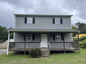 Building Photo - 78 Ducker Rd