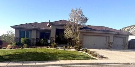 Building Photo - 2760 W 425 S
