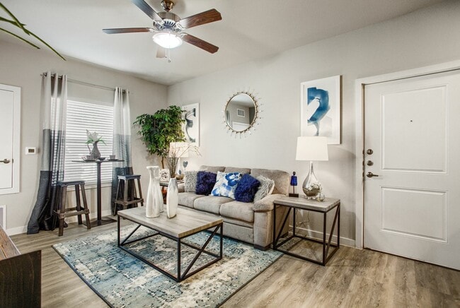 Building Photo - Urban Oaks at Conroe