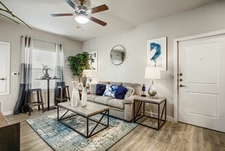 Building Photo - Urban Oaks at Conroe