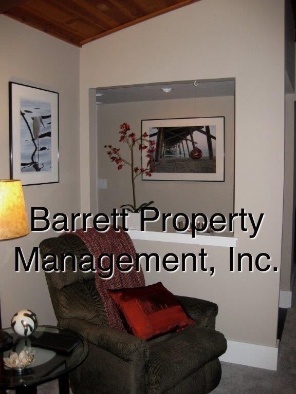 Building Photo - 16638 Curtis Ct