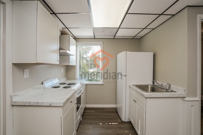 Foto del edificio - 1BR Furnished and All utilities included!