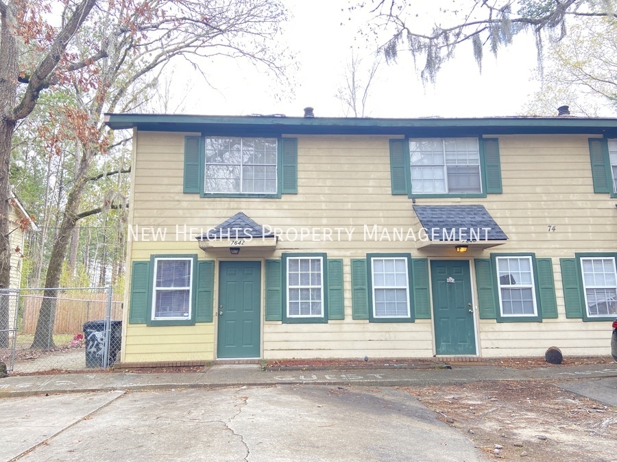 Primary Photo - Updated Townhouse in North Charleston!