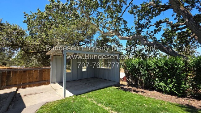 Foto del edificio - 1348 Skillman Ln