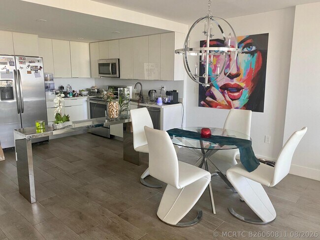 Foto del edificio - 2780 NE 183rd St