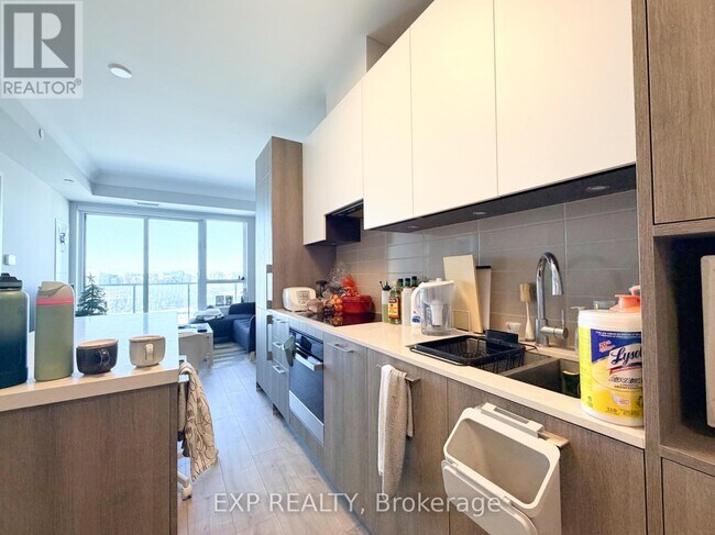 Building Photo - 18 Water Walk Dr