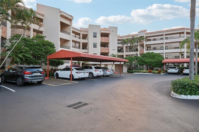 Foto del edificio - 7519 La Paz Blvd