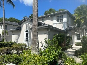 Building Photo - 2004 Tarpon Bay Dr N