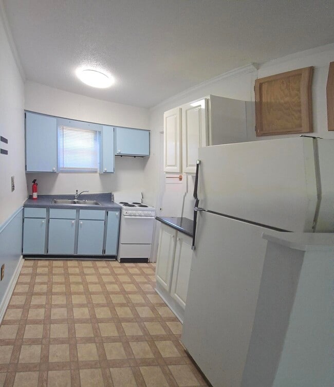 Foto del edificio - 551 E Miracle Strip Pkwy