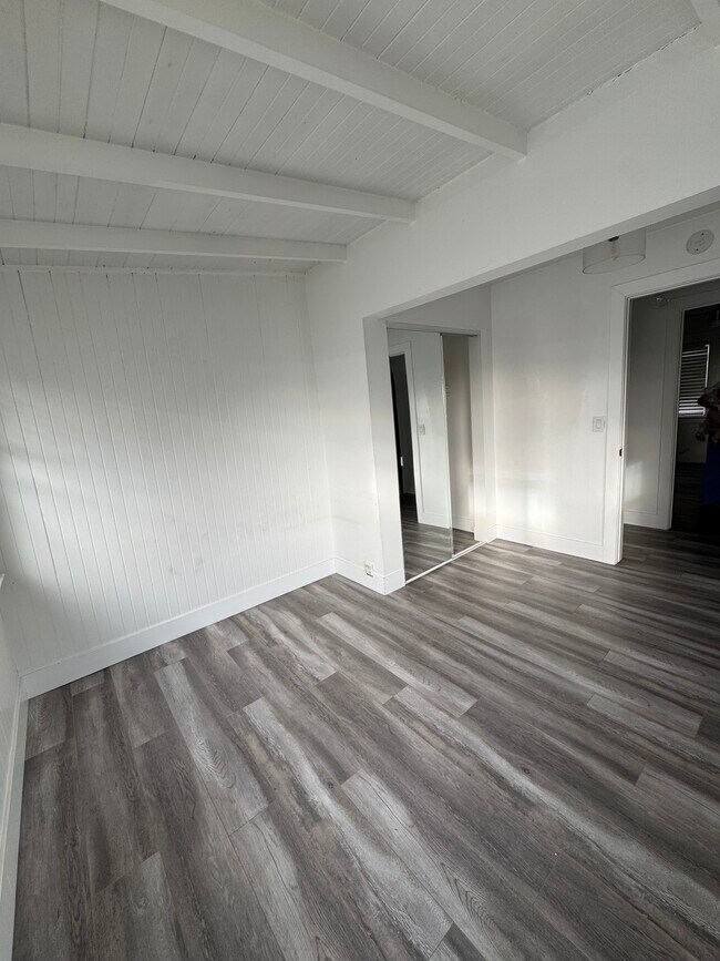 Foto del edificio - 1653 Bayview Dr