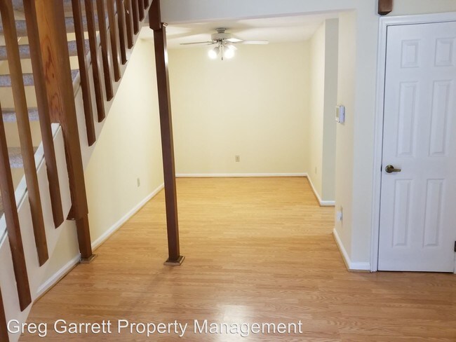Building Photo - 2 br, 2 bath House - 380 Kinsmen Way