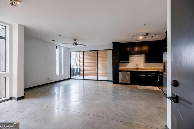 Foto del edificio - 972 DeKalb Ave NE