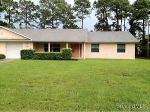 Building Photo - 5527 Wendy Lee Dr