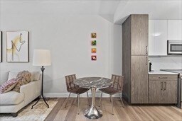 Foto del edificio - 771 Harrison Ave