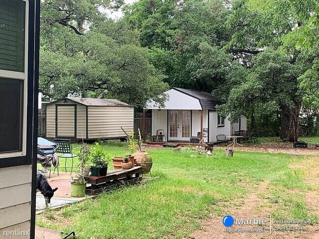 Building Photo - 4 br, 2 bath House - 4300 Mount Vernon Dr