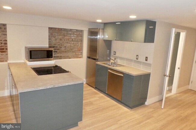 Foto del edificio - 610 9th St NE