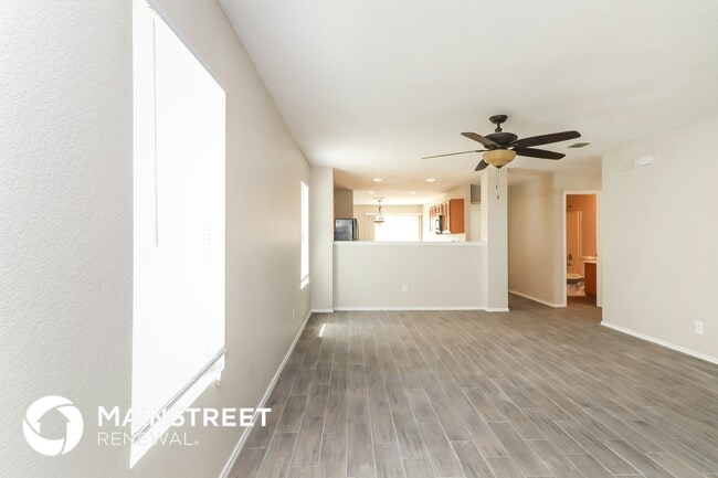 Foto del edificio - 212 Cres Ridge Dr