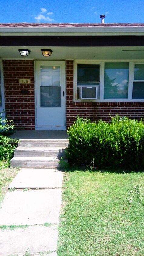 Primary Photo - Nice Affordable 1 Bedroom Apartment on the...