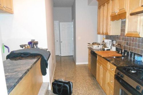 Foto del edificio - 50 Allston St